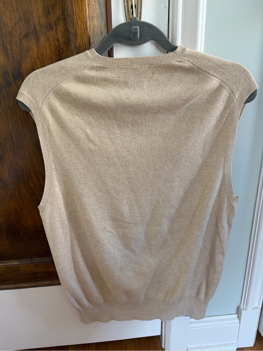 Ralph Lauren Men’s Tan V-Neck Sweater Vest with Navy Polo Logo - Picture 3 of 3